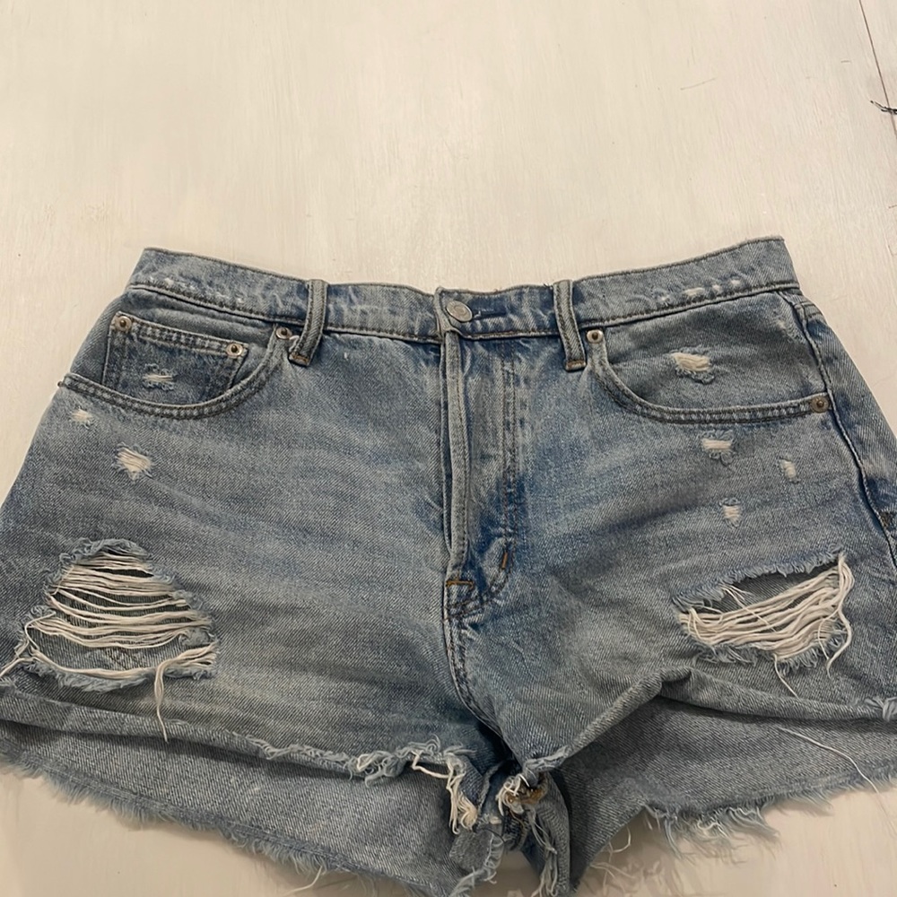 Gap, High Waisted Distressed Denim Shorts, Size 28